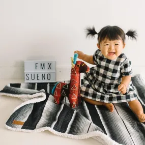 SUEÑO ONYX SERAPE BLANKET